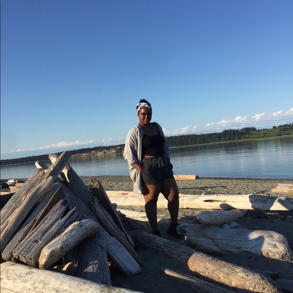 Meet your Posher, Katie - Picture 1 of 1